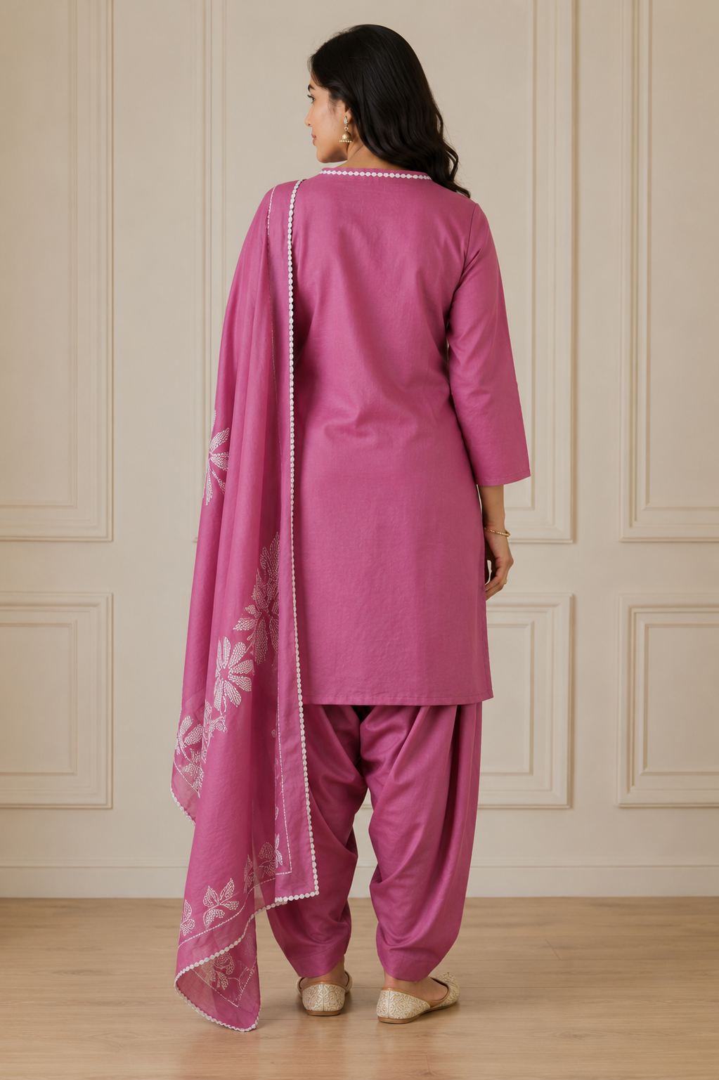 Mehakti Gulabi White Zari Work Co-Ord Set