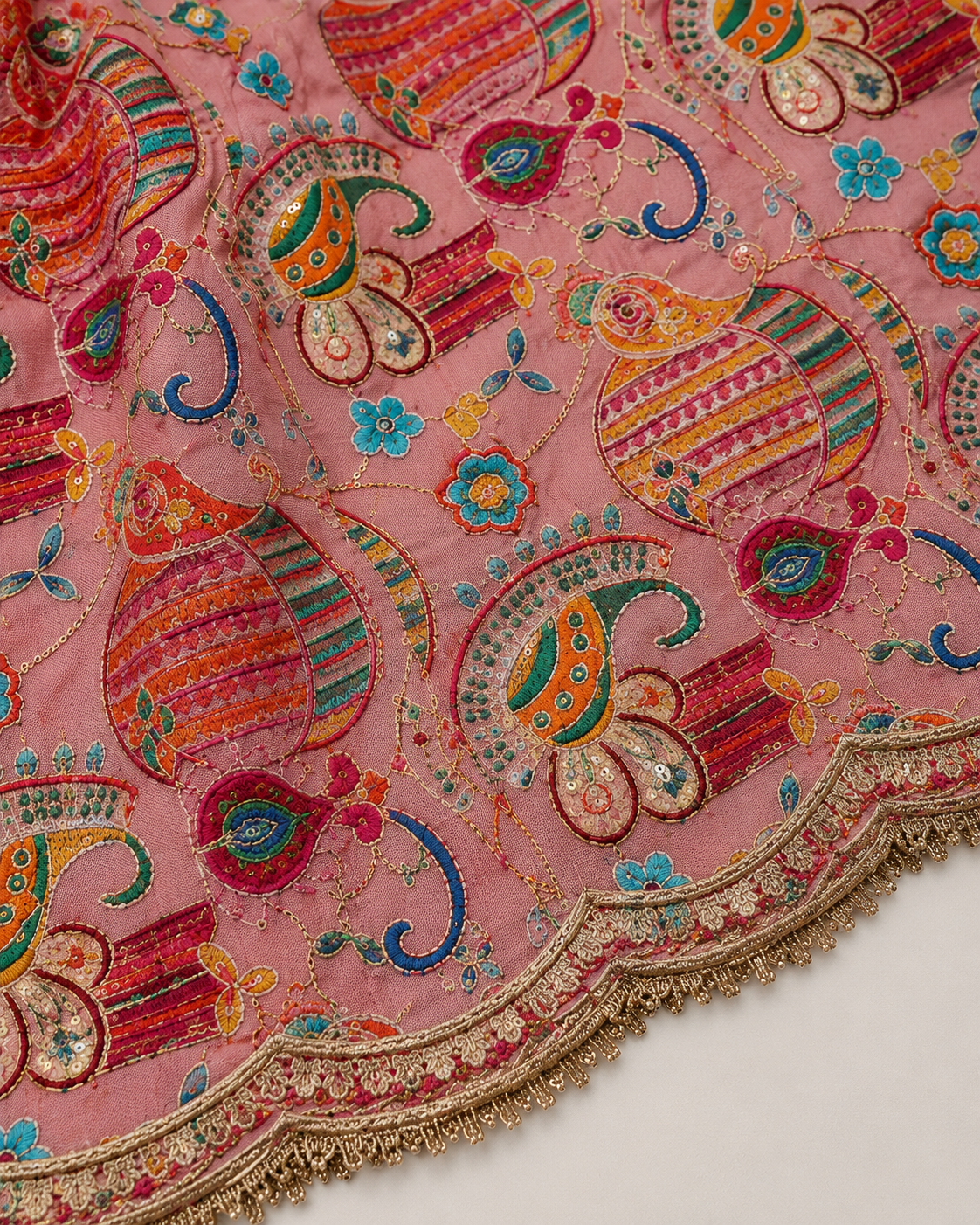 Ashvastra Gulabi Rangrez Pink Printed Dupatta - Side Profile & Fit