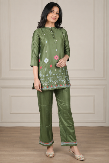 Mehakti Green Cotton Silk Cord-ord set with Thread Embrodery work
