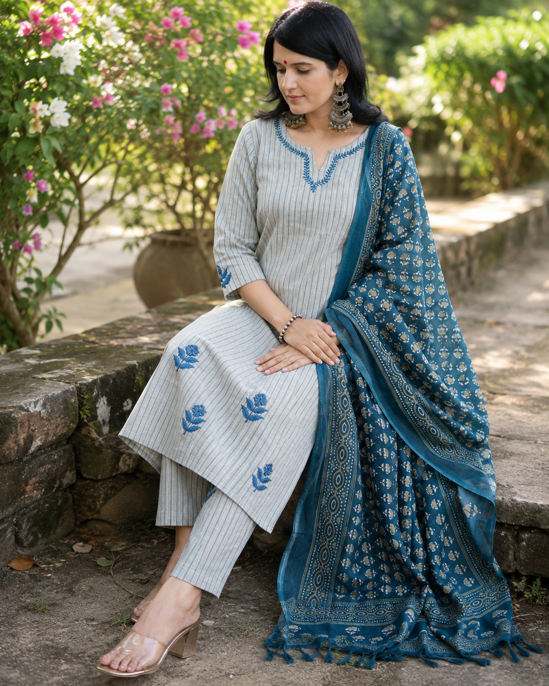 Neelkamal Grey Embroidered Kurta Set with Dupatta