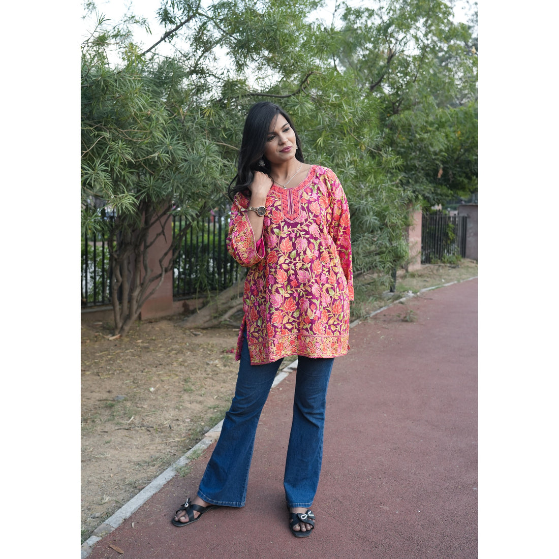Magenta Embroidered Kashmiri Style Woolen Kurti