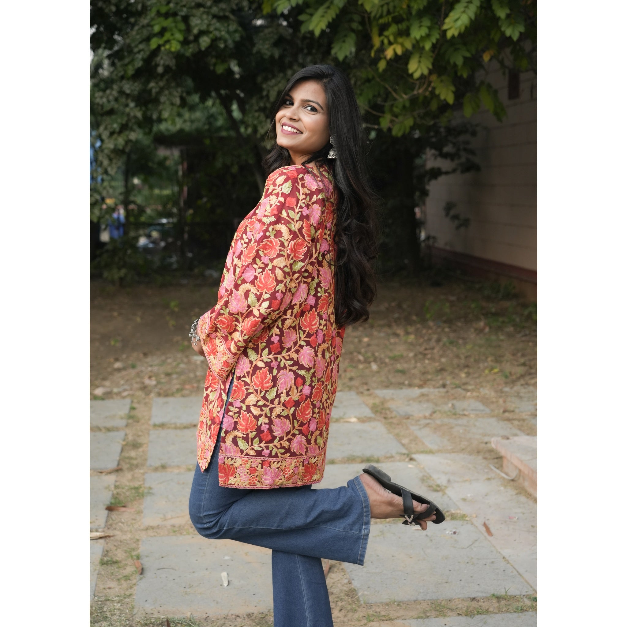Magenta Embroidered Kashmiri Style Woolen Kurti