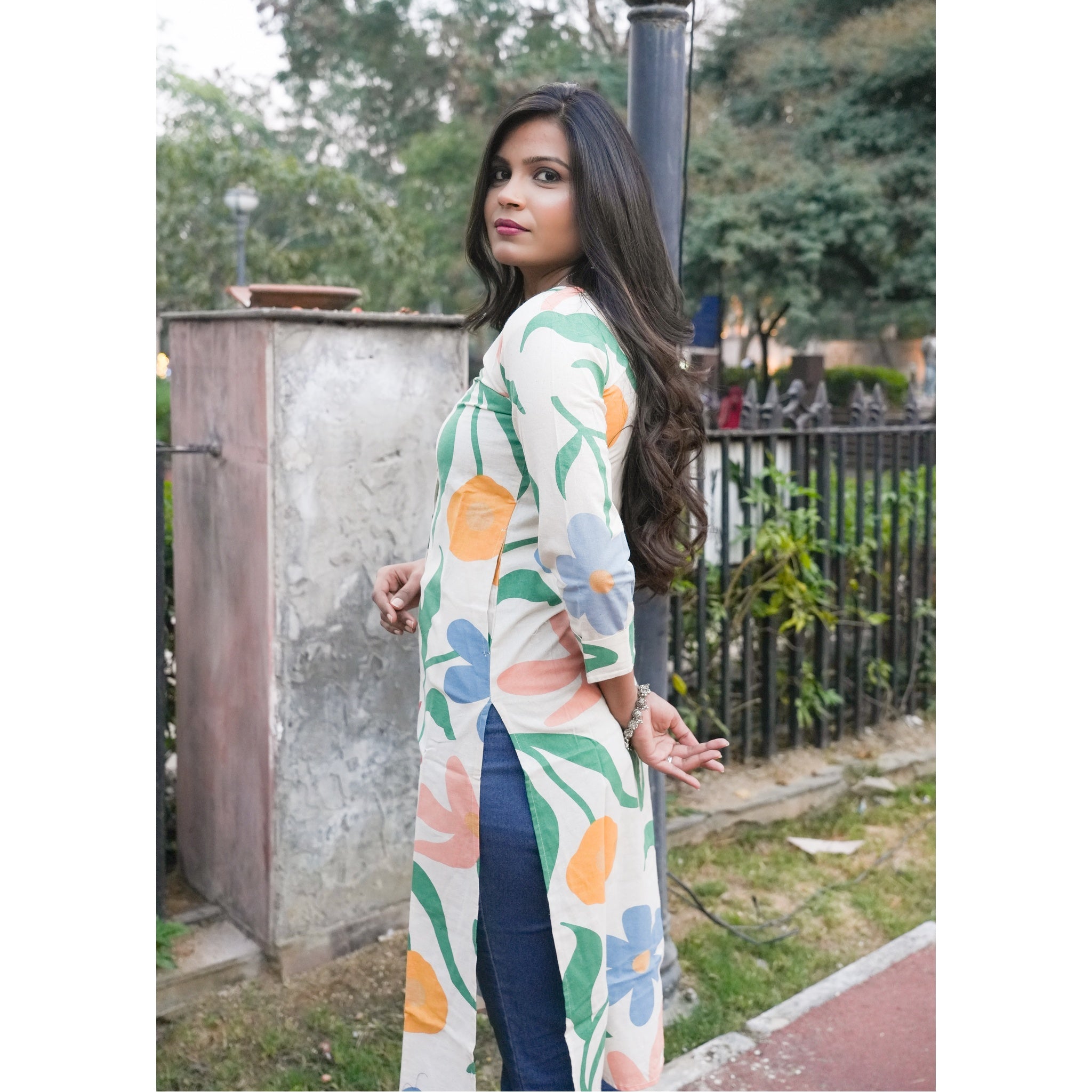 Women’s Abstract Botanical Print Cotton Kurta