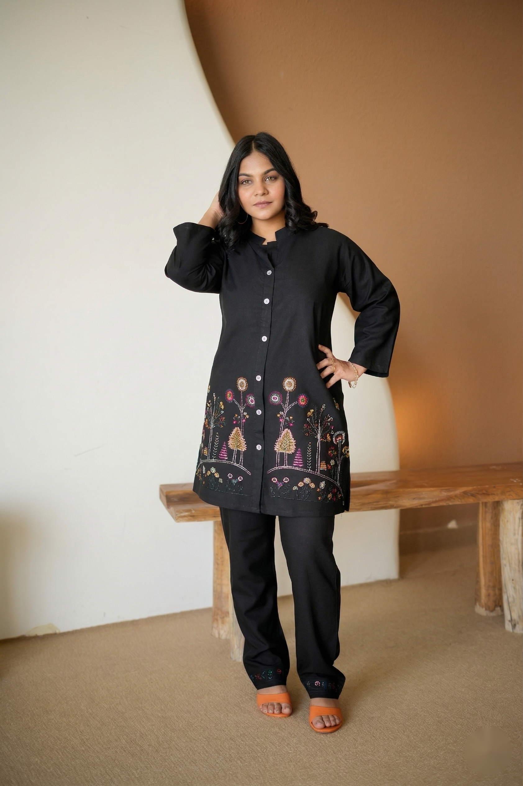 Black Embroidered Kurti & Pant Set – Elegant Ethnic Outfit for Women