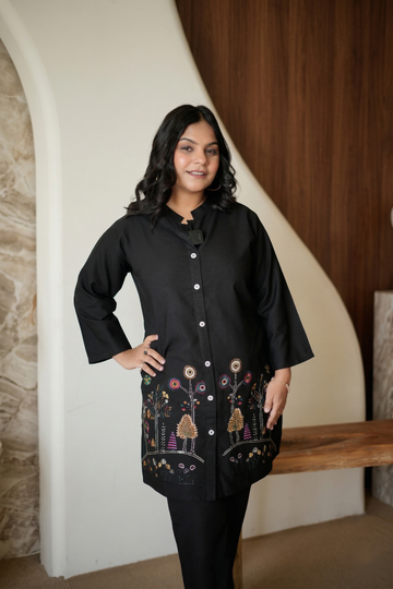 Black Embroidered Kurti & Pant Set – Elegant Ethnic Outfit for Women