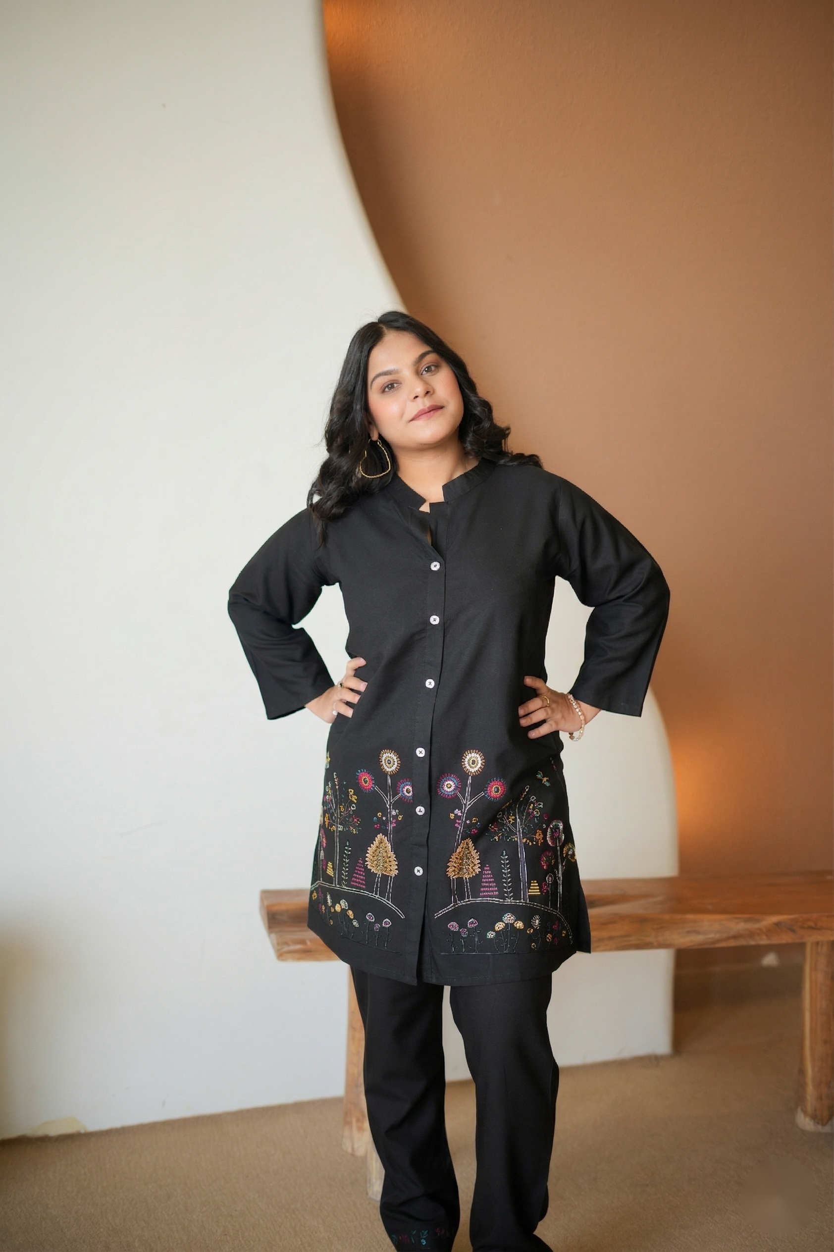 Black Embroidered Kurti & Pant Set – Elegant Ethnic Outfit for Women