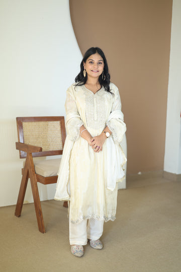 Mauve Floral Silk Kurta Pant Set with Organza Dupatta