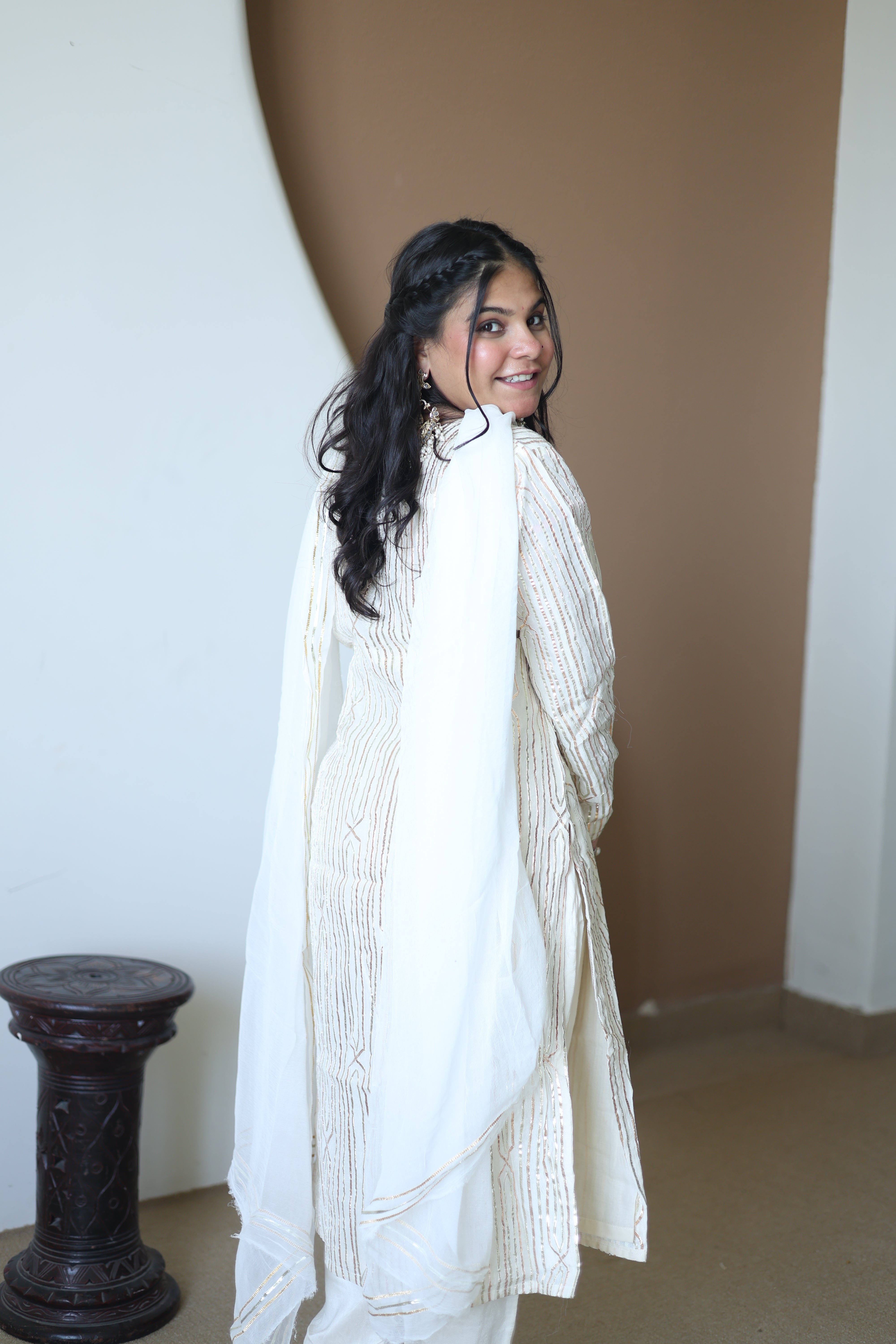 Ivory White Gold-Striped Kurta Set with Chiffon Dupatta
