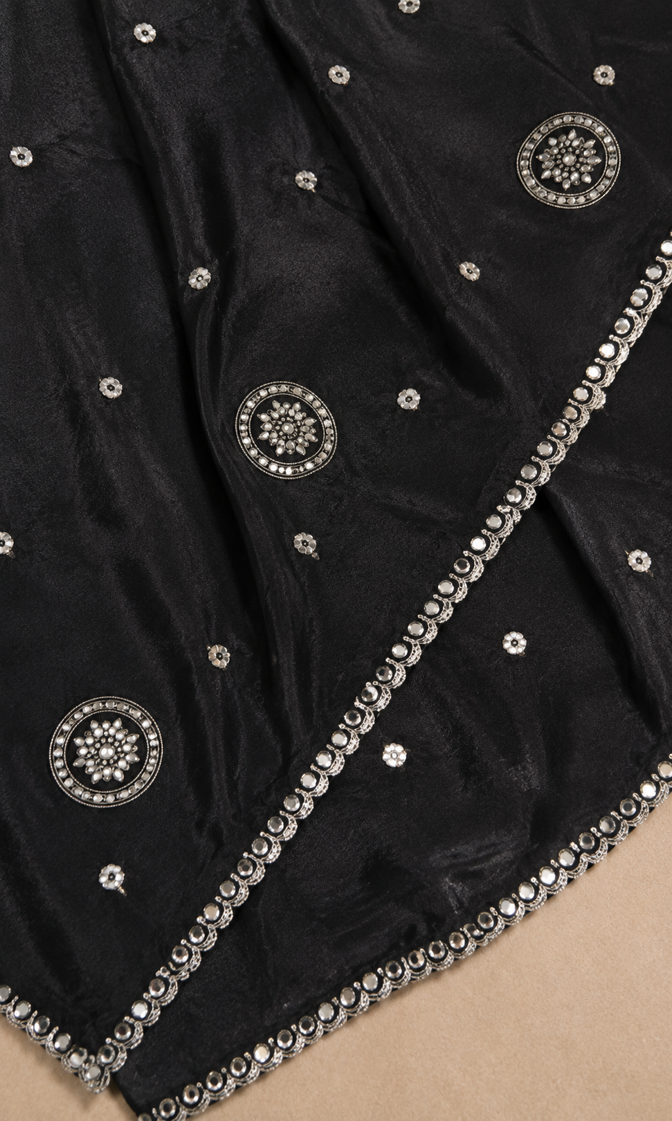 Noor-e-Siyah Black Dupatta
